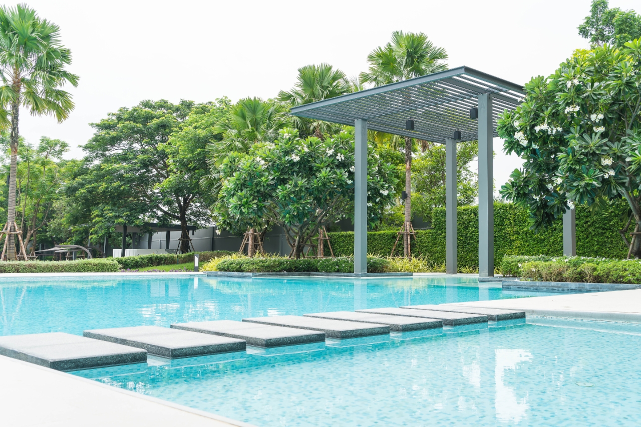 Outdoor Shade Sharjah: Best Solutions for Homes, Pools, Car Parks and Commercial Properties
