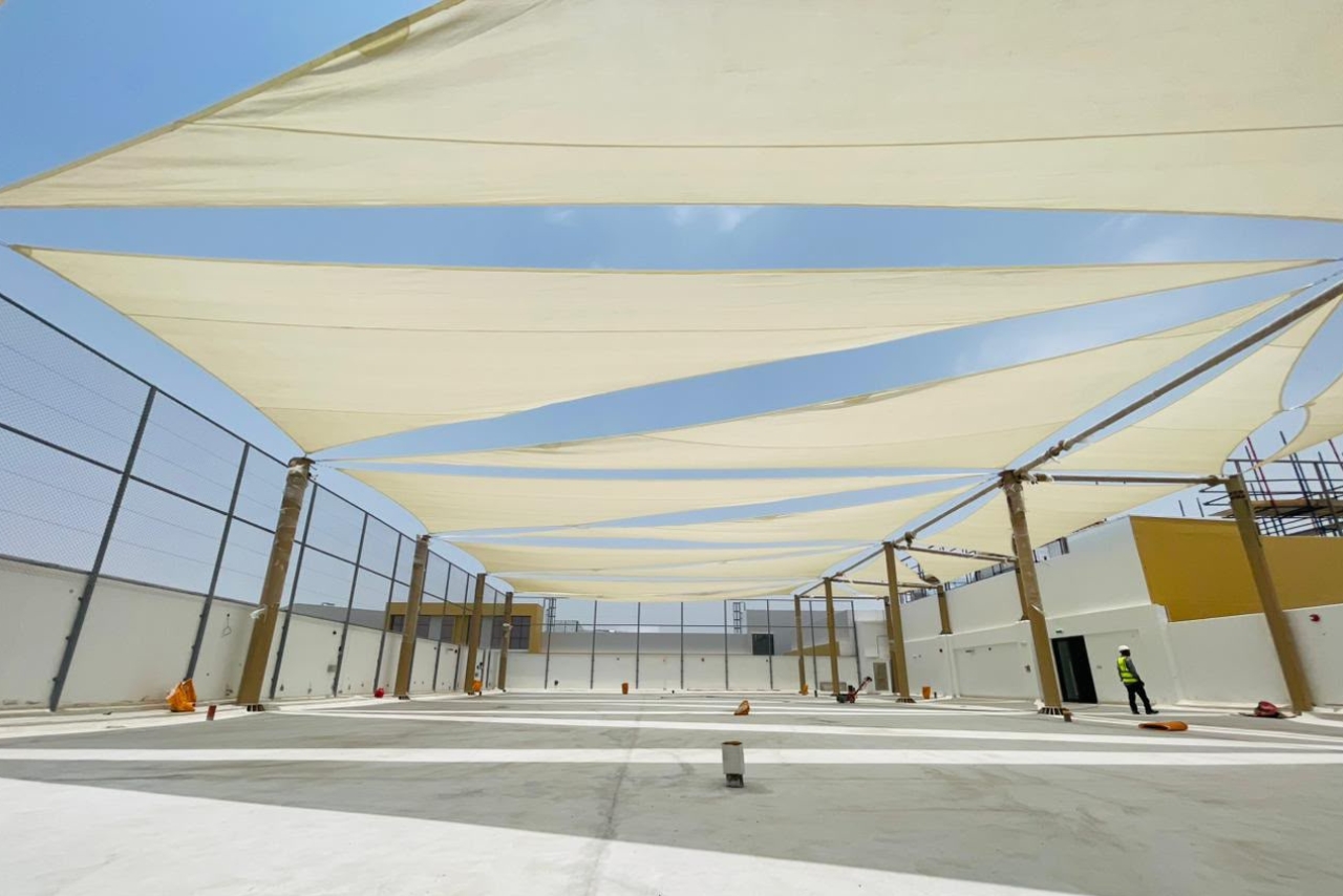 Waterproof Shade Structures UAE: Options, Materials and Best Applications