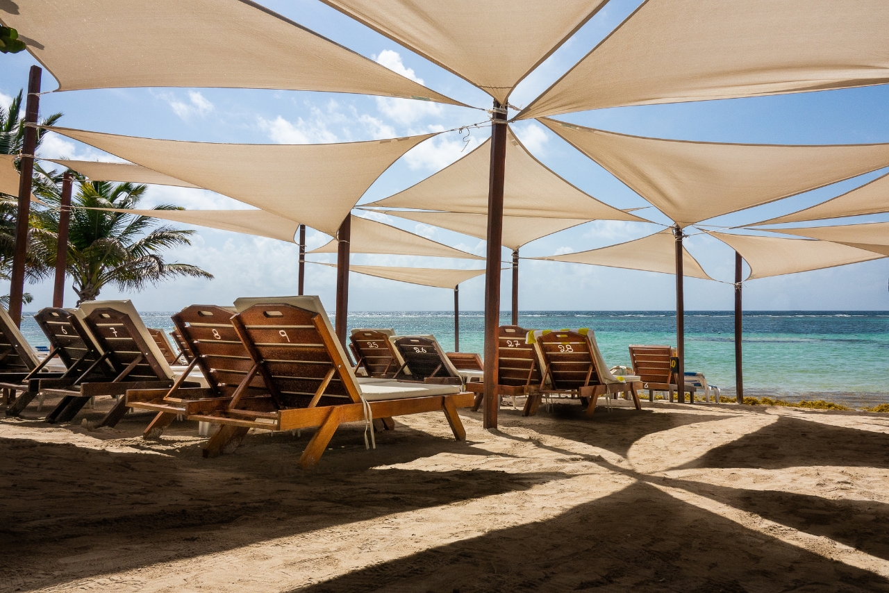 Outdoor Shade for Dubai Villas: Best Solutions for Gardens, Pools and Terraces